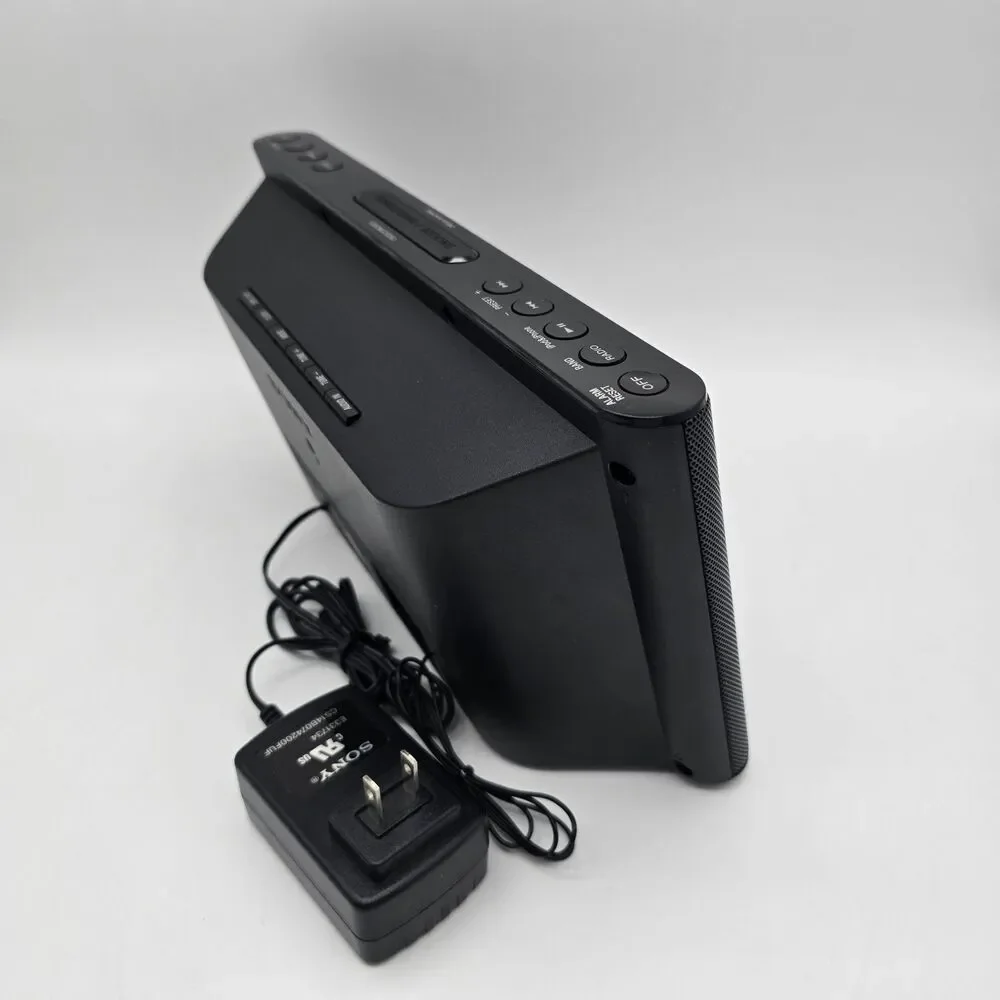Sony Personal Audio System ICF-CS15iPN TESTED NO REMOTE